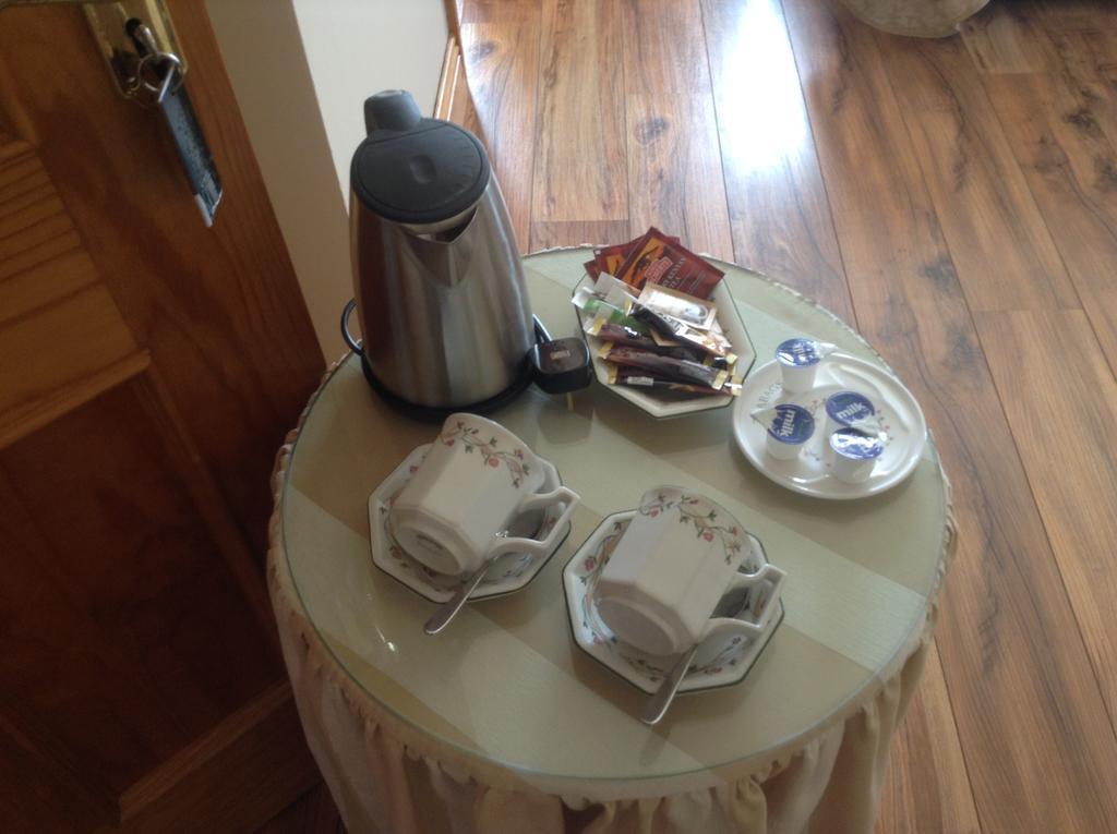 Hillcrest View Bed & Breakfast Килръш Стая снимка